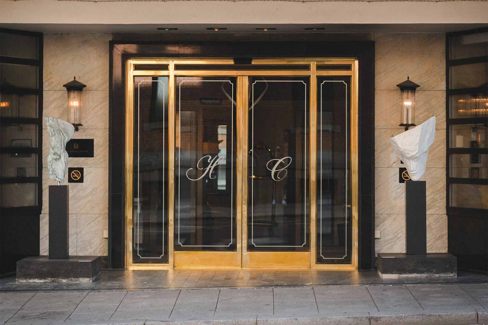 Skulpturene på Hotel Continental